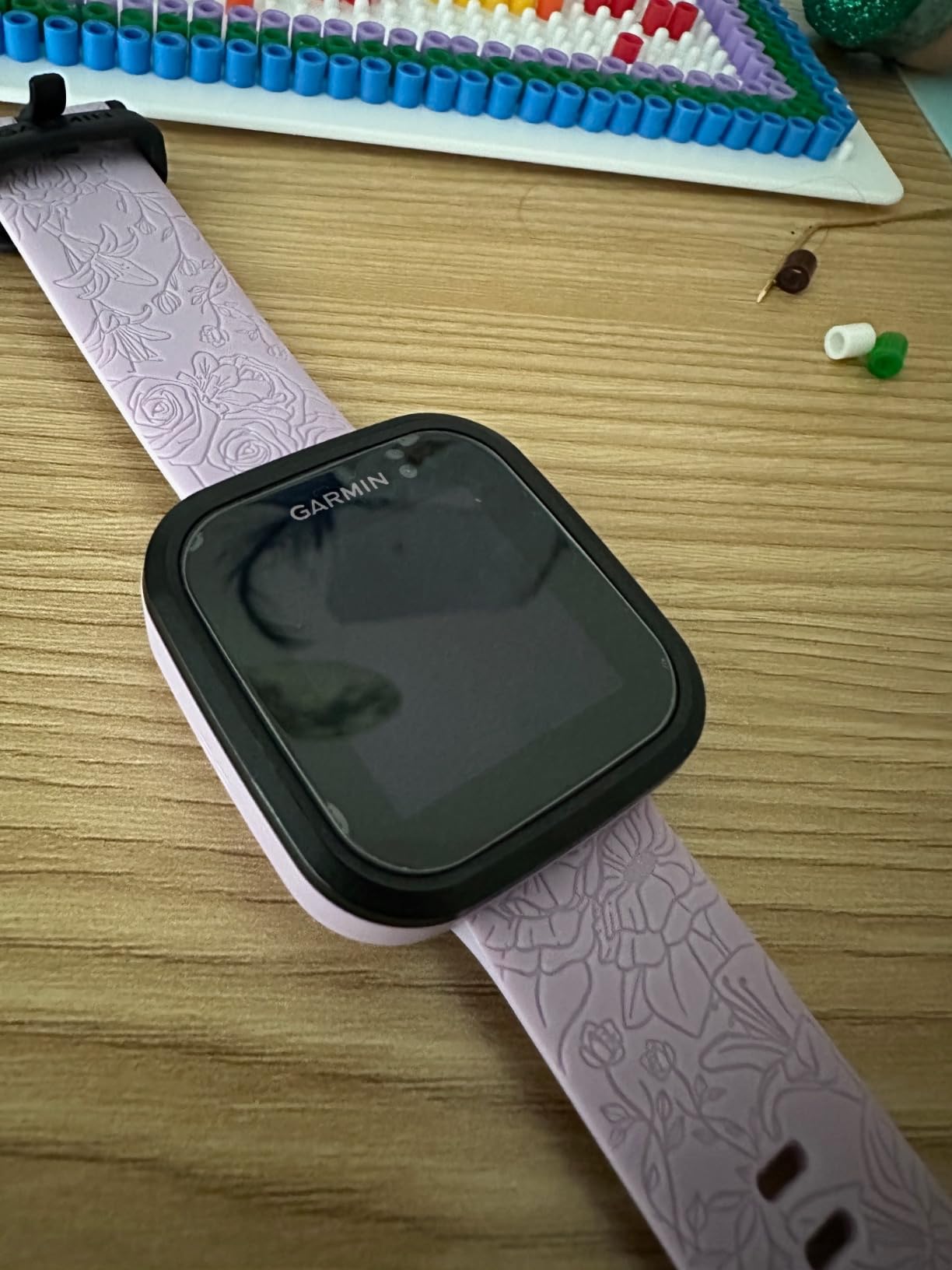 Garmin Bounce™, Kids Smartwatch, Two-Way Text and Voice Messaging, Location Tracking, Green Burst customer photo 2
