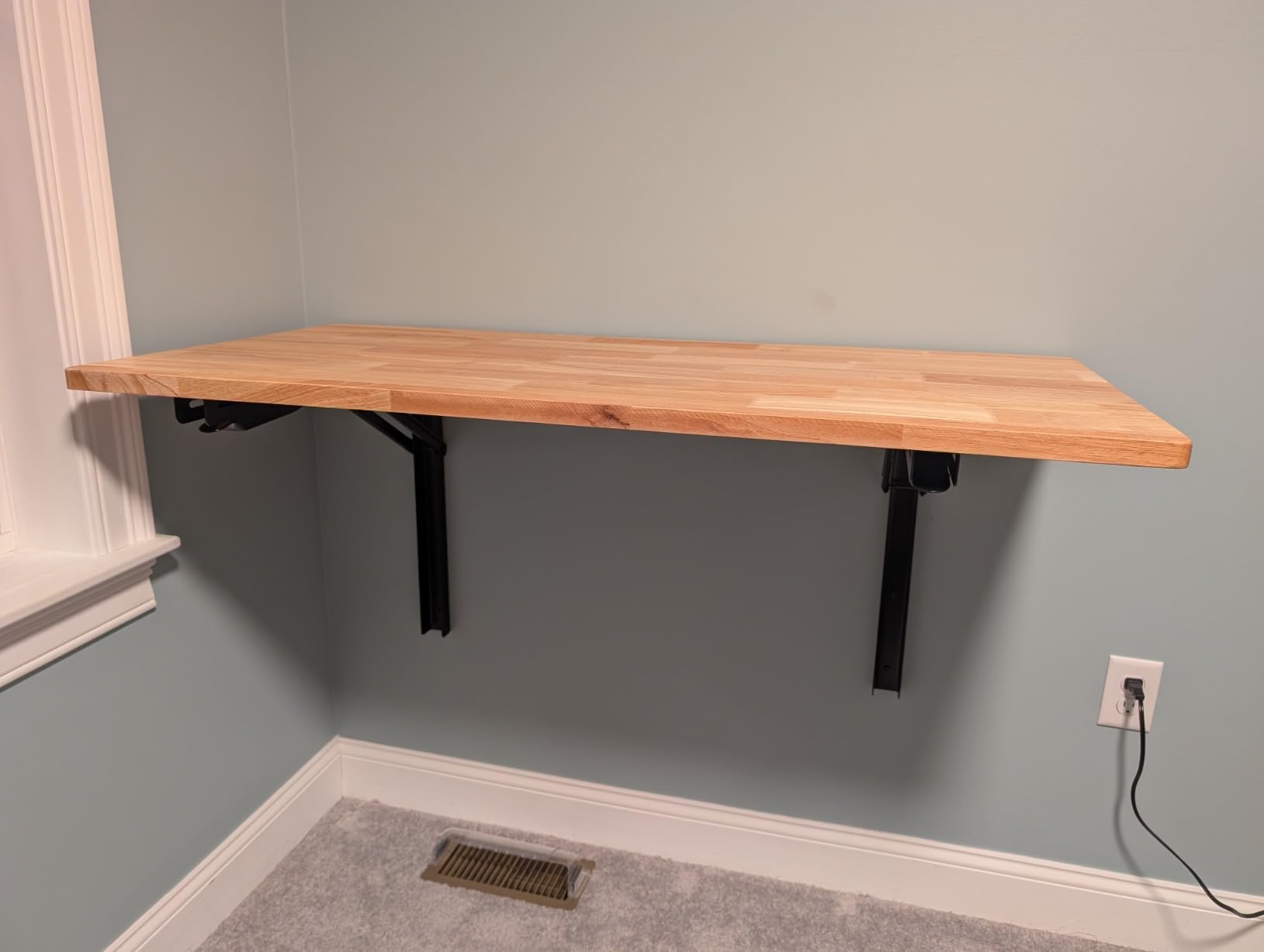 Wallmaster Wall Mounted Folding Workbench Heavy Duty Fold Down Work Table customer photo 1
