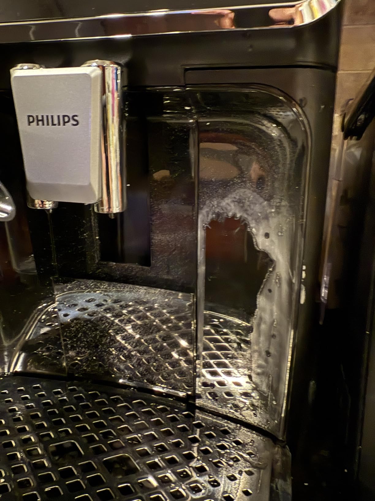 PHILIPS 3300 Series Fully Automatic Espresso Machine, LatteGo Milk System customer photo 2