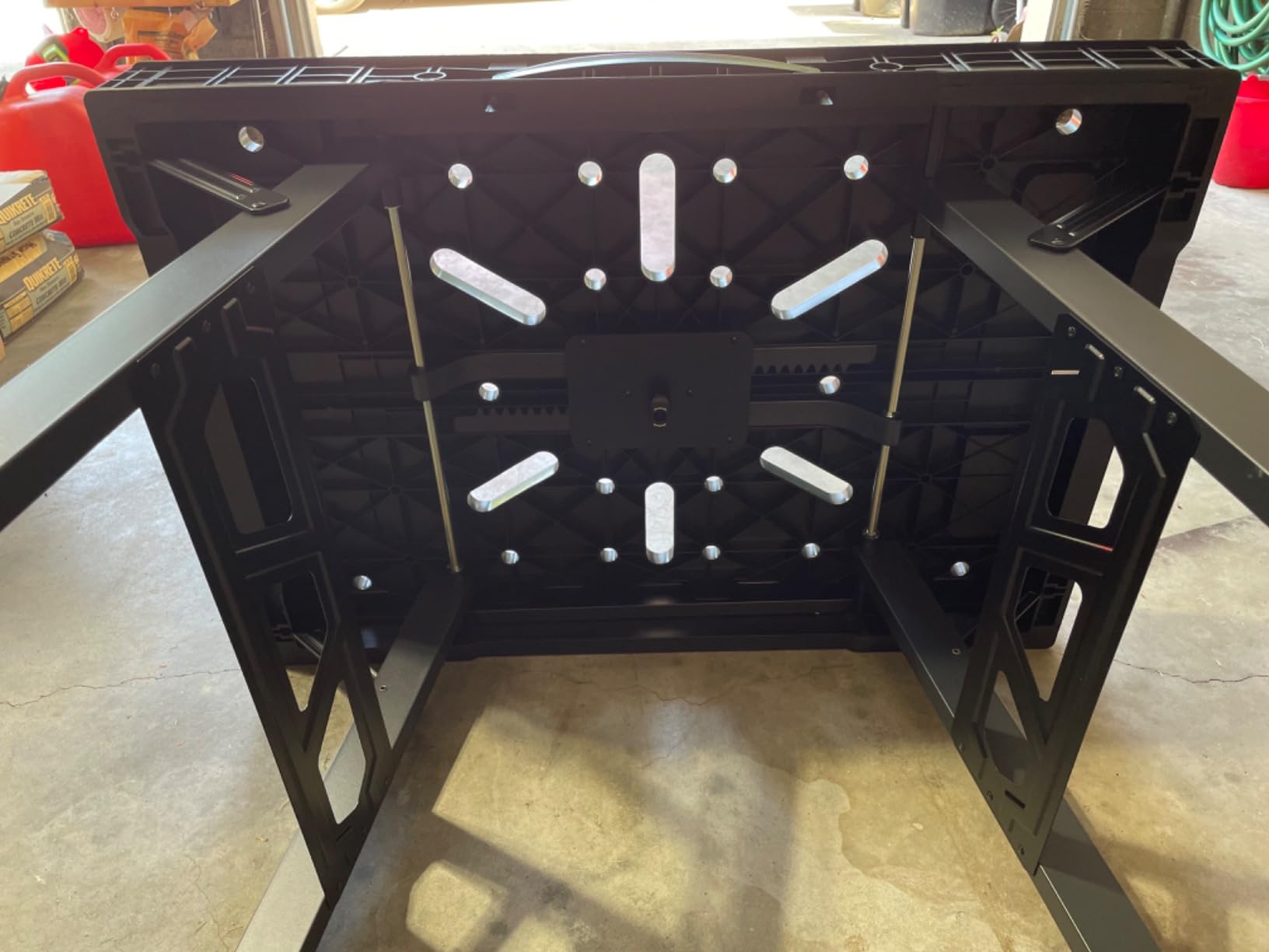 Portable Workbench, Folding Worktable, 1650lbs Capacity, Black customer photo 1