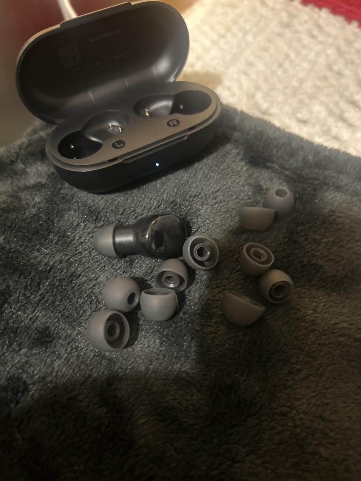 kurdene Wireless Earbuds Bluetooth 5.3 Light Weight in Ear Headphones customer photo 2