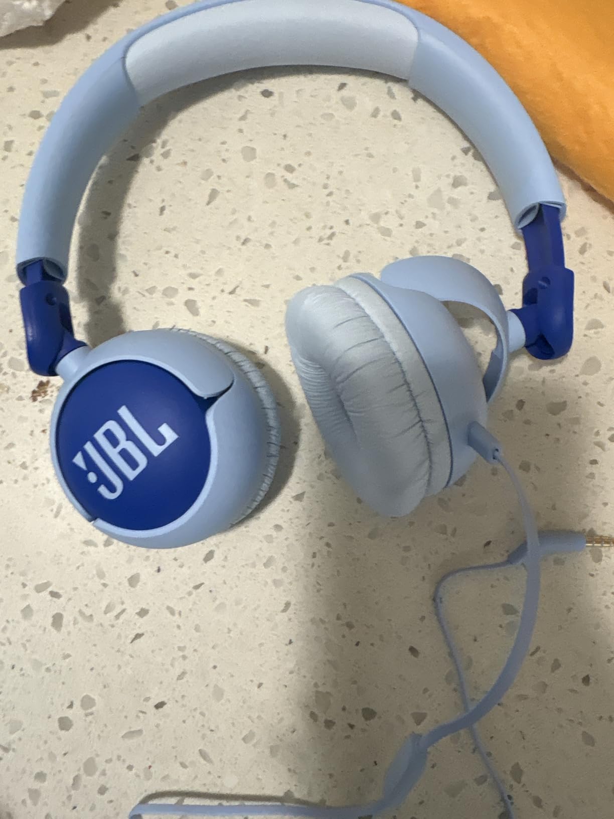 JBL Junior 320 Kids Headphones, Wired, Volume-Limited - Purple customer photo 1