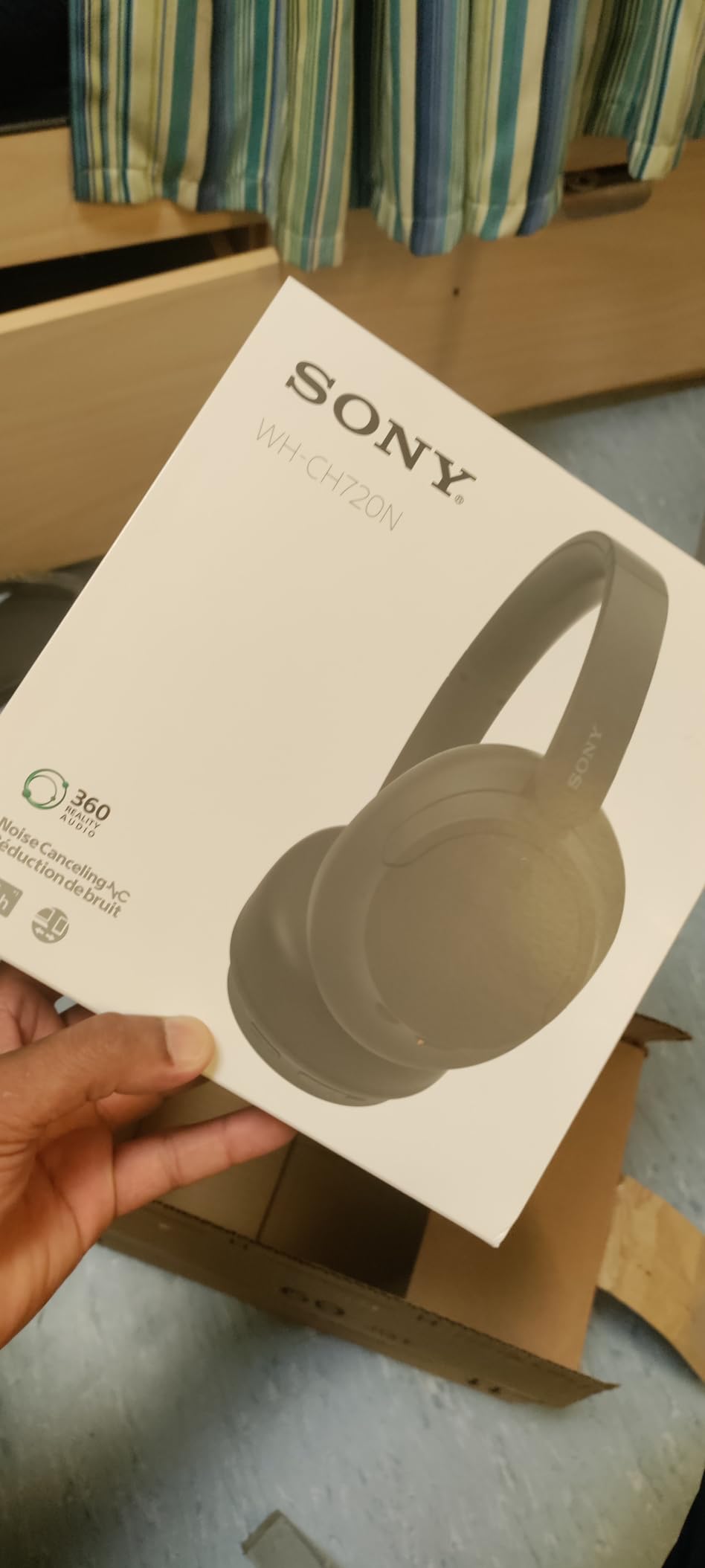 Sony WH-CH720N Wireless Noise Cancelling Over-Ear Headphones, Pink customer photo 2