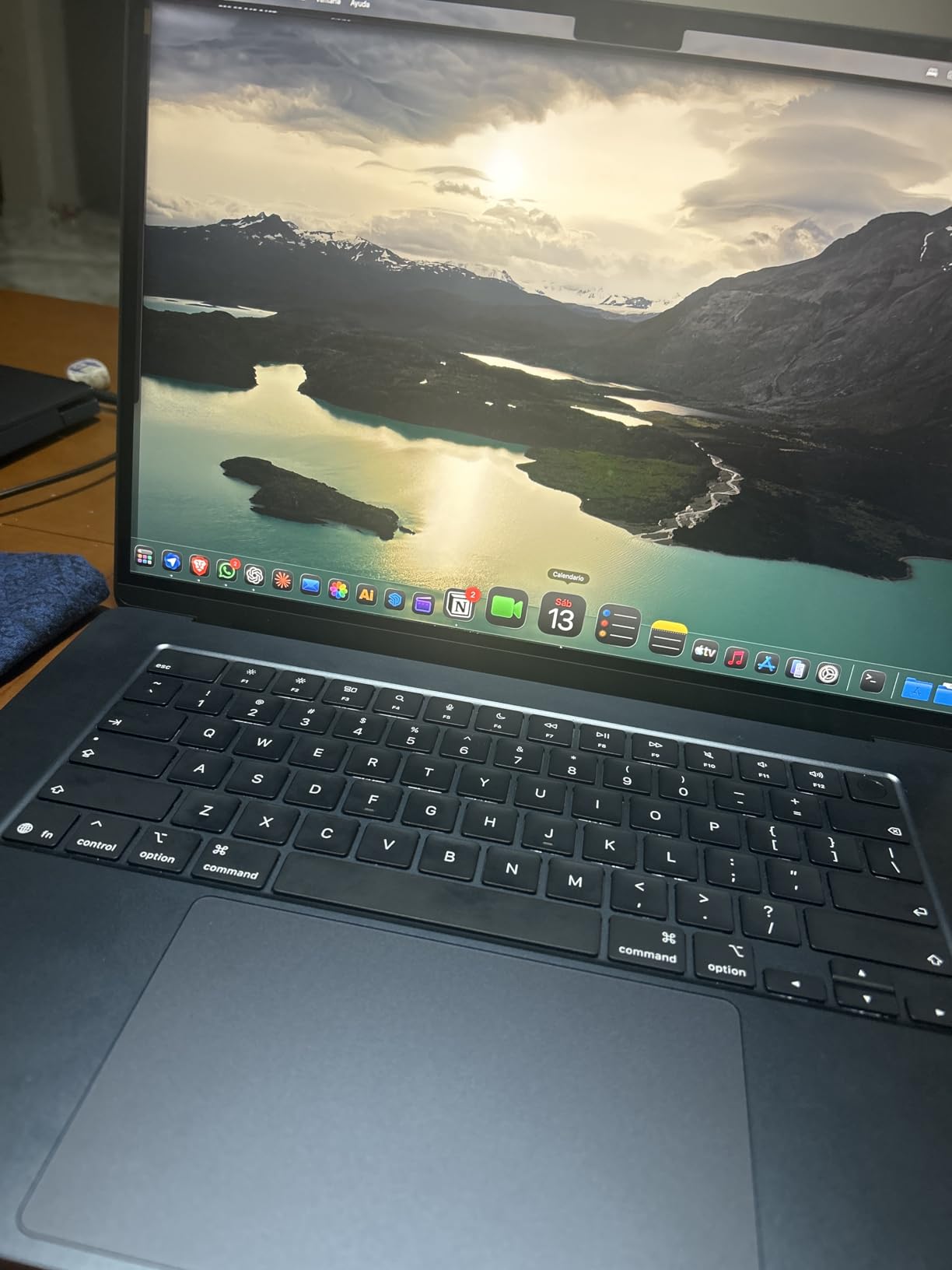 Apple 2026 MacBook Air 15-inch Laptop with M5 chip: Built for AI, 15.3-inch Liquid Retina Display, 16GB Unified Memory, 512GB SSD, 12MP Center Stage Camera, Touch ID, Wi-Fi 7; Sky Blue customer photo 1