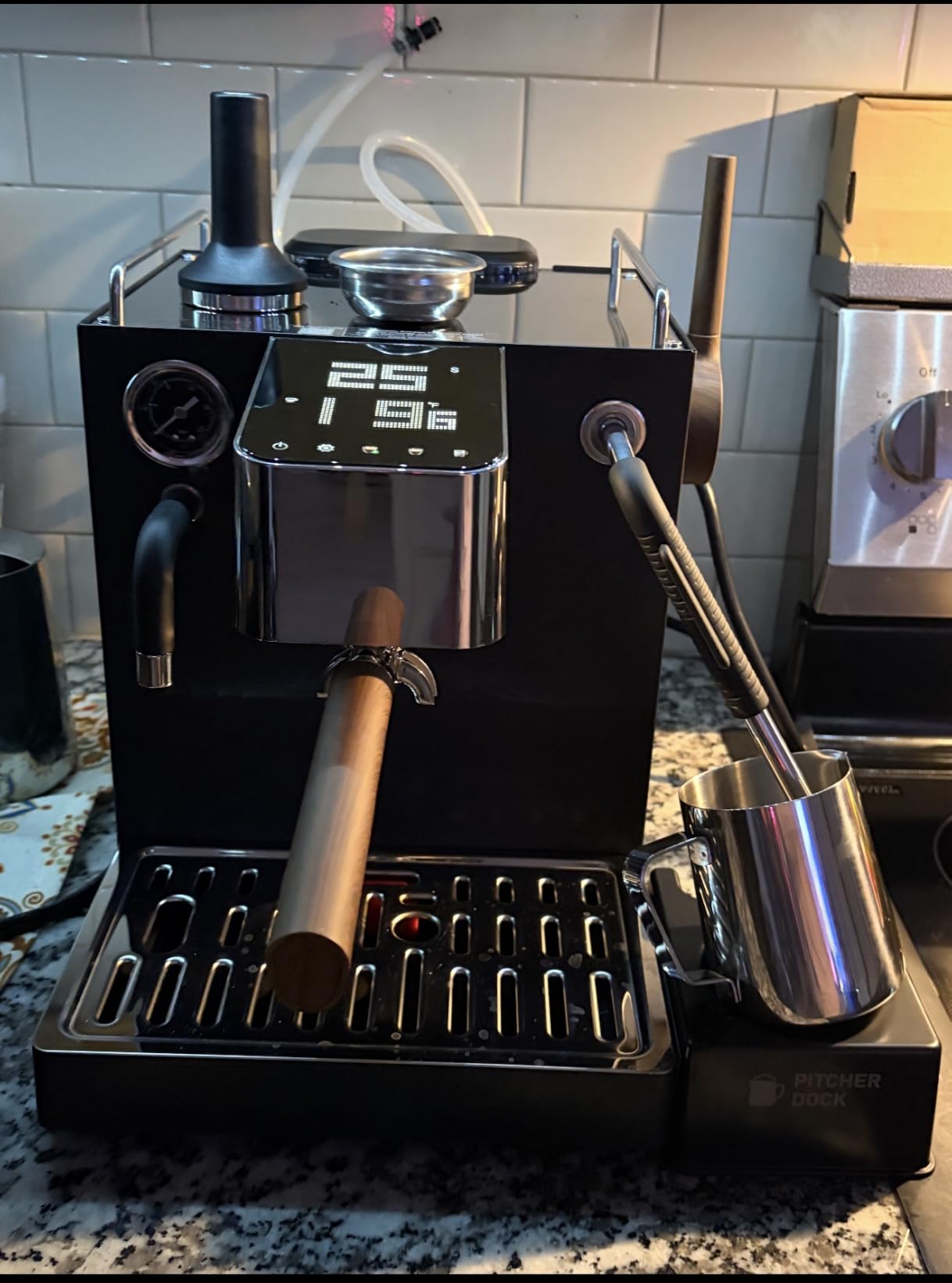 AMZCHEF 9 Bar OPV Espresso Machine with Automatic Milk Frother, Dual Boiler customer photo 1