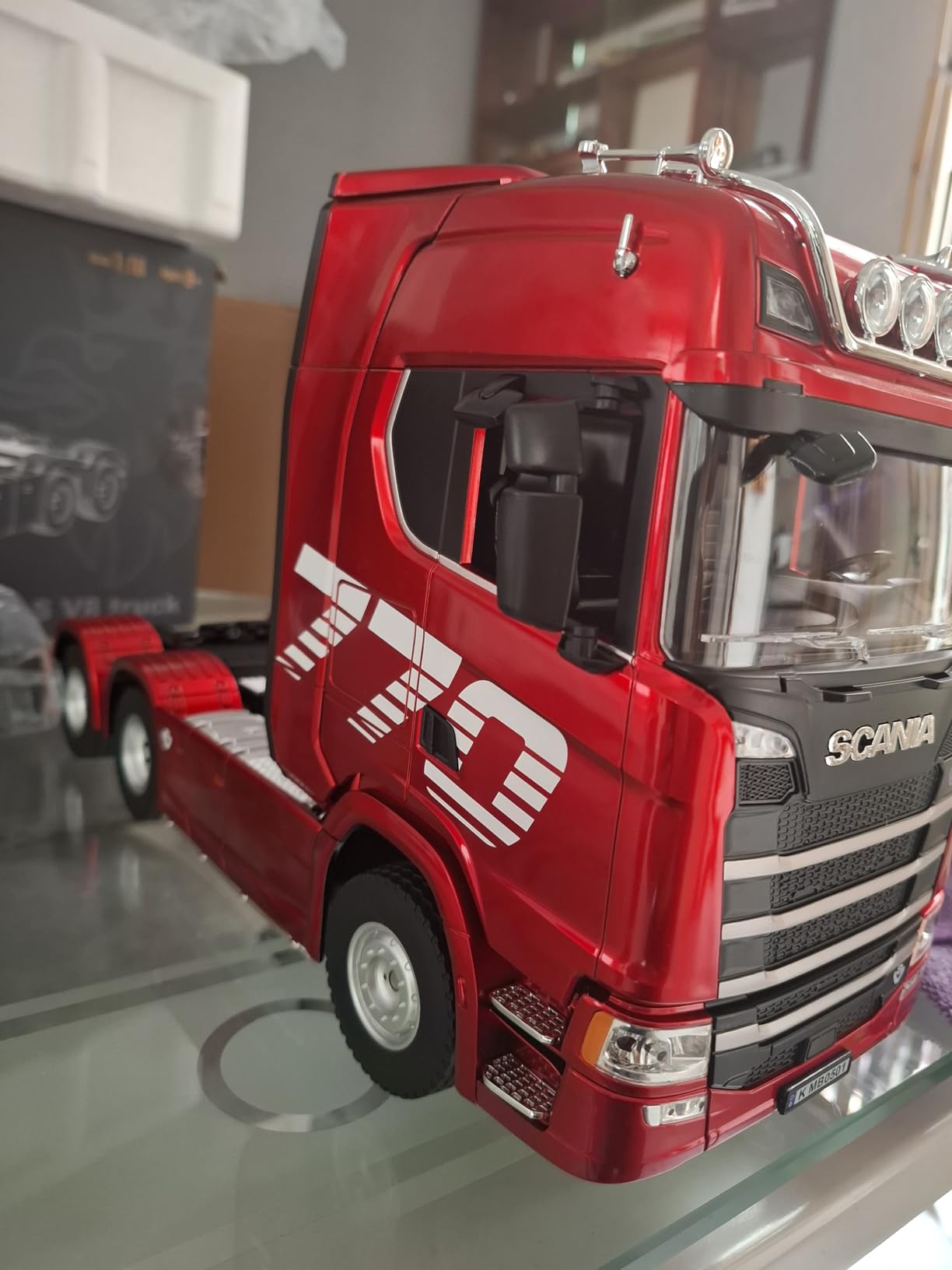 770S 1/18 RC Semi Trailer, 6x4 Heavy Duty Tractor Truck with Rear Wheel Drive, Adult Collectible Model (Red All) customer photo 2